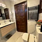 Cason De Lopez Apartment *